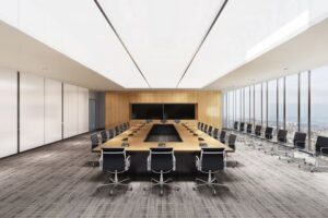 Ett stort modernt konferensrum med teknik för möten i Solna.